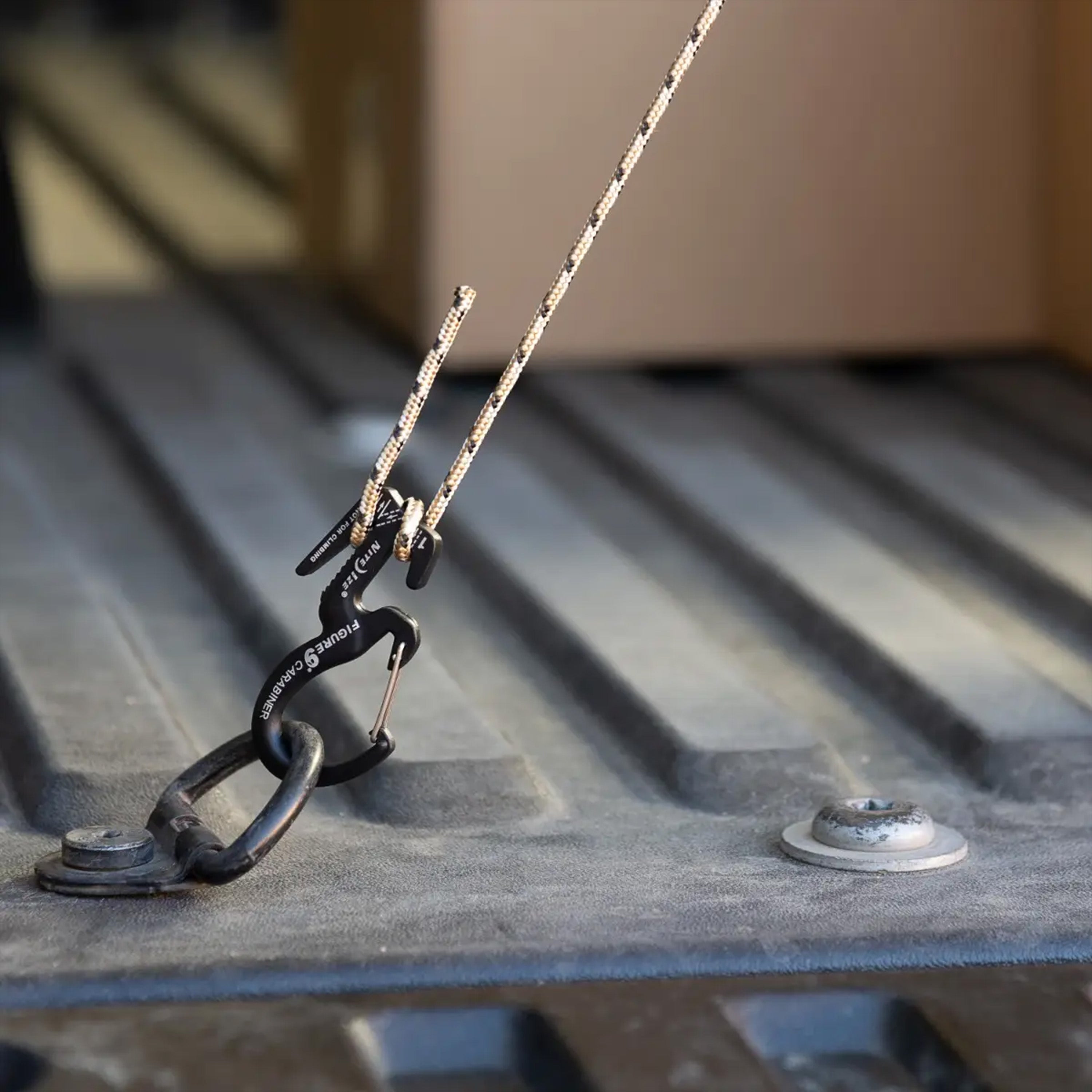 Nite Ize - Figure 9® Carabiner Rope Tightener