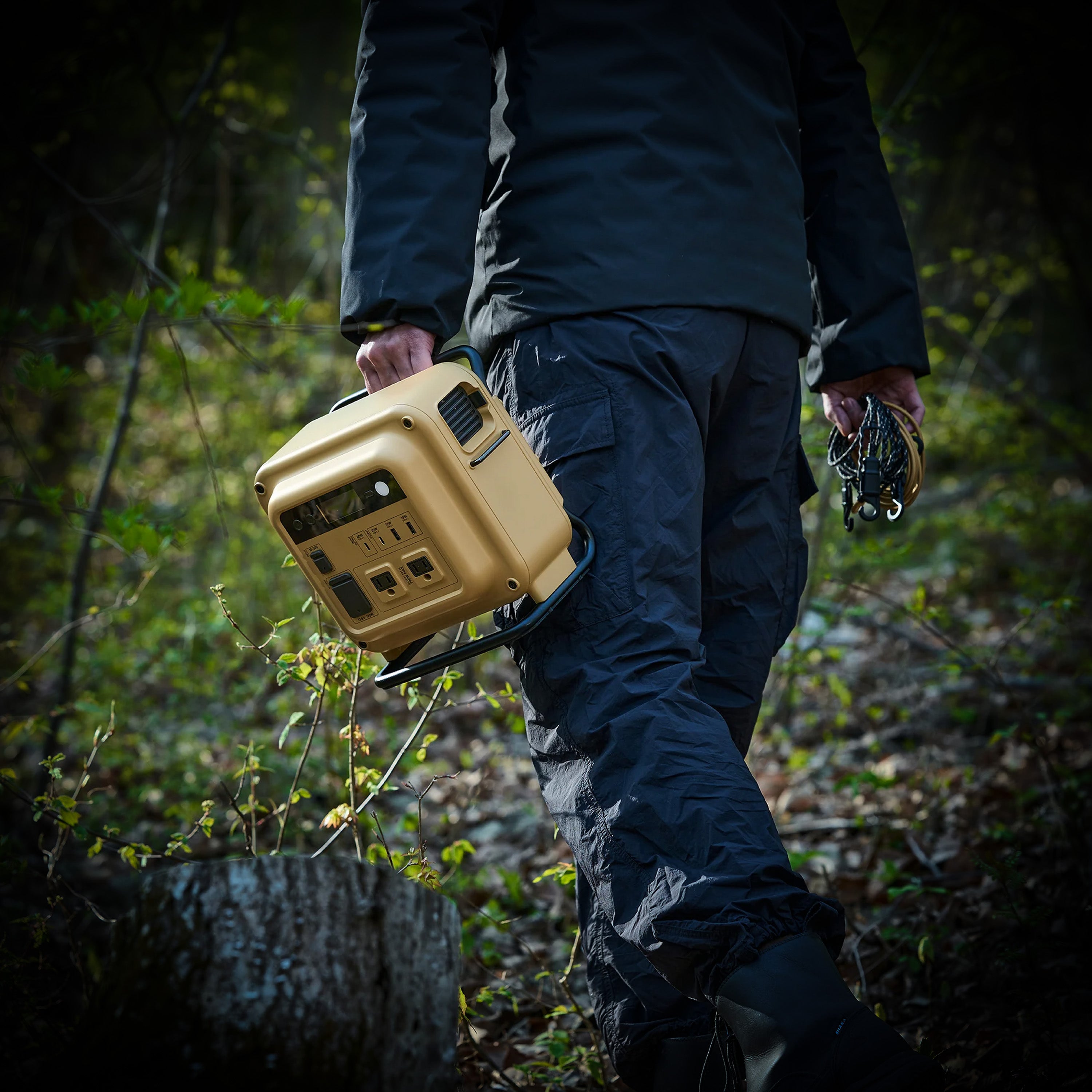 NESTOUT - 700N Portable Power Station