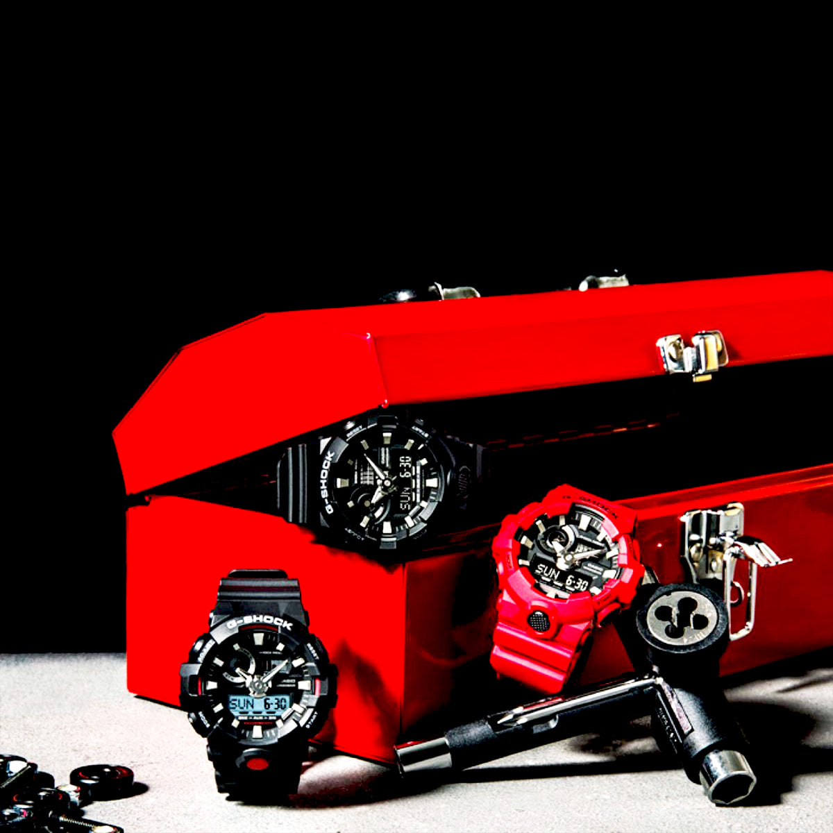 G-SHOCK - GA-700-1B Watch